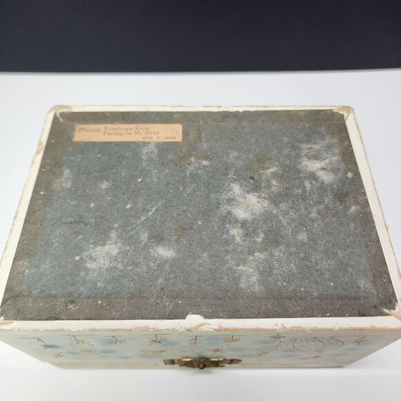 VTG Missing Ballerina Music Box Plays “Rain Drops Keep Falling On My Head” Japan - Picture 7 of 10